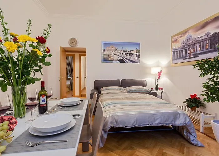 Holiday home Vatican Loris House